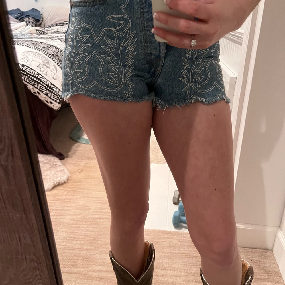 Levi’s Shorts Bundle - image 3